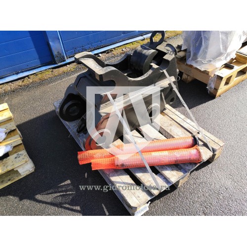 Гидромолот для экскаватора Komatsu PC220